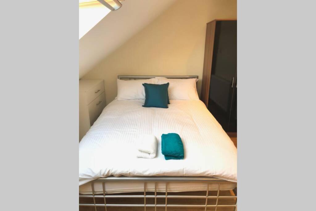S6 Ensuite Loft Studio Space Londra Exterior foto